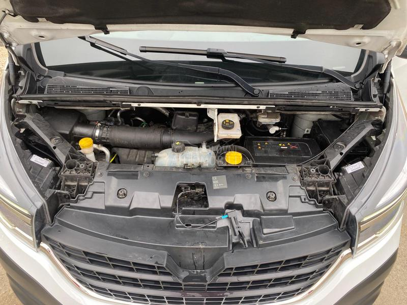 Renault Trafic 2.0 tdi