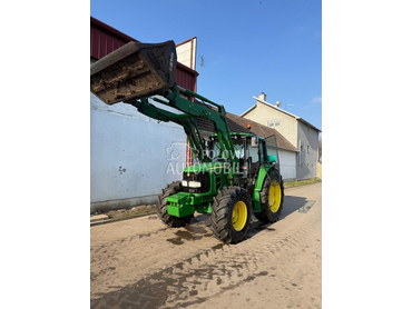 John Deere 6130