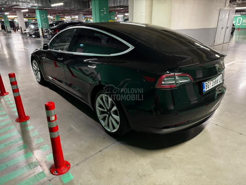 Tesla Model 3 Dual Range AWD