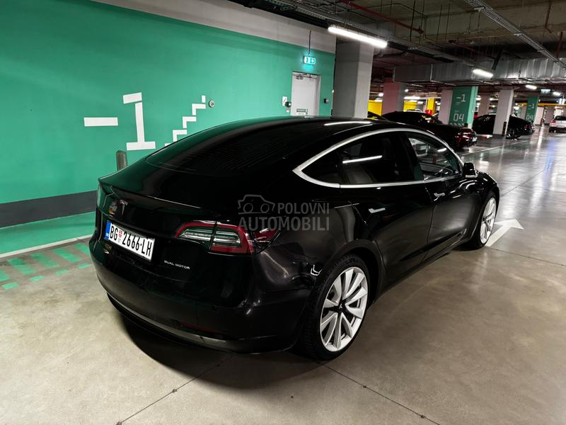 Tesla Model 3 Dual Range AWD