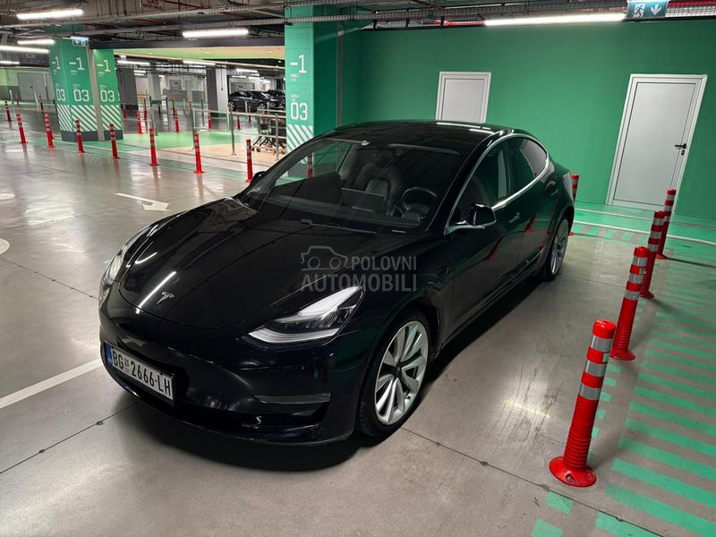 Tesla Model 3 Dual Range AWD