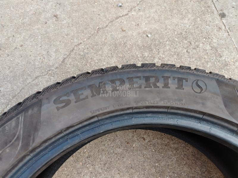 Semperit 215/50 R18 Zimska
