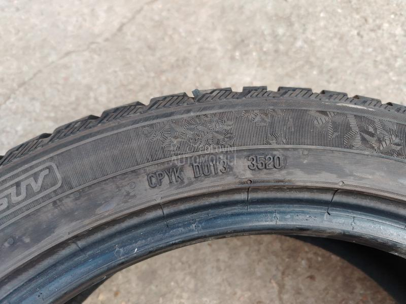 Semperit 215/50 R18 Zimska