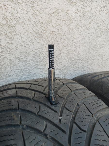 Semperit 215/65 R16 Zimska