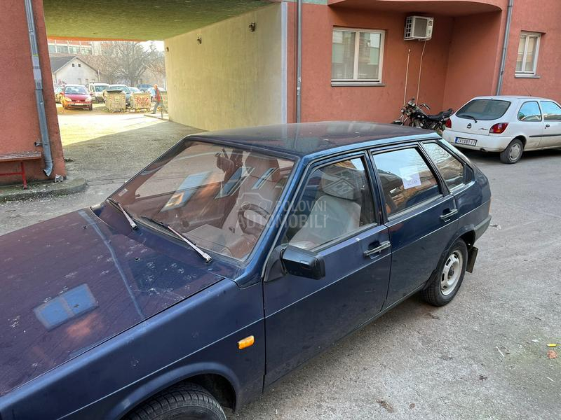 Lada Samara 