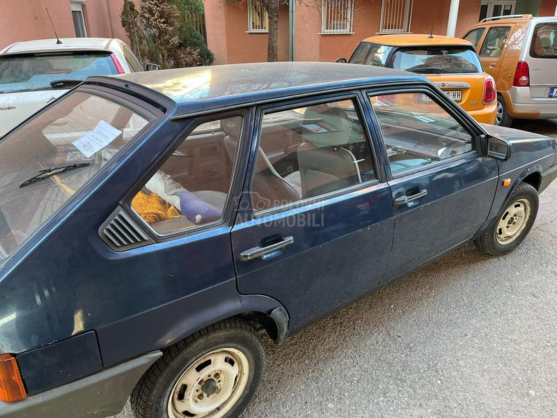 Lada Samara 