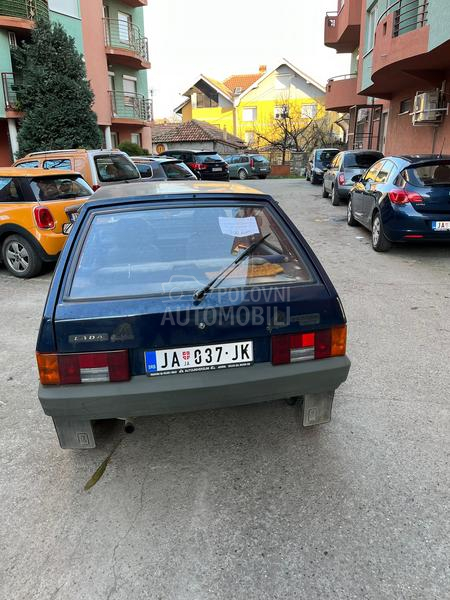Lada Samara 
