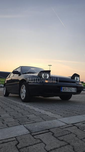Mazda 323 