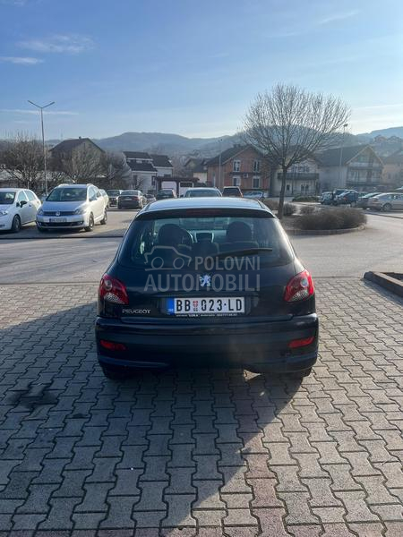 Peugeot 206 plus 