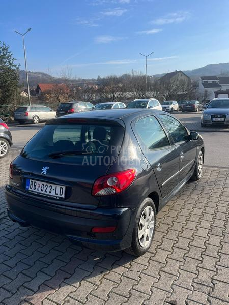 Peugeot 206 plus 