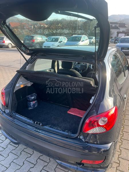 Peugeot 206 plus 