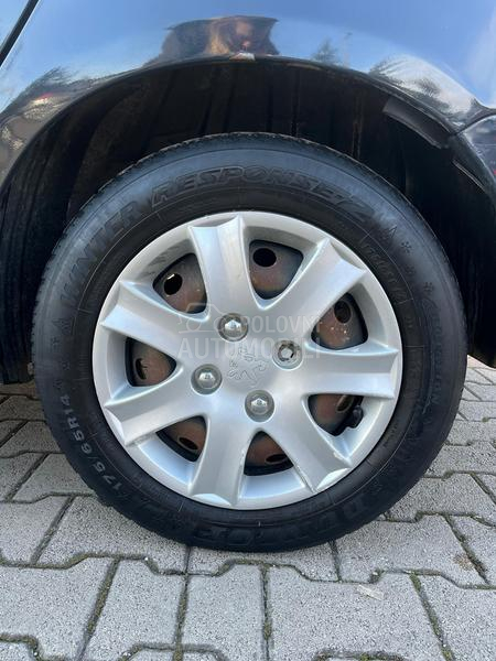 Peugeot 206 plus 