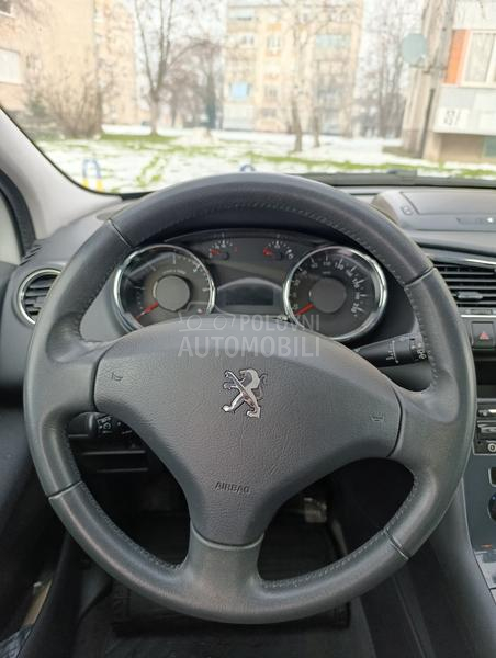 Peugeot 3008 1.6 e Hdi