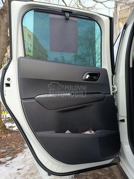 Peugeot 3008 1.6 e Hdi