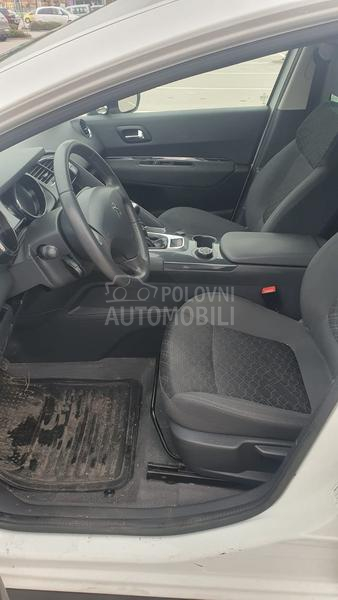 Peugeot 3008 1.6 e Hdi