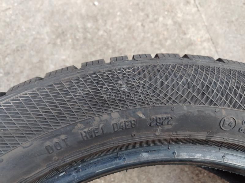 Continental 205/55 R17 Zimska