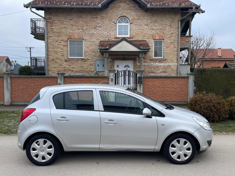 Opel Corsa D 1.4