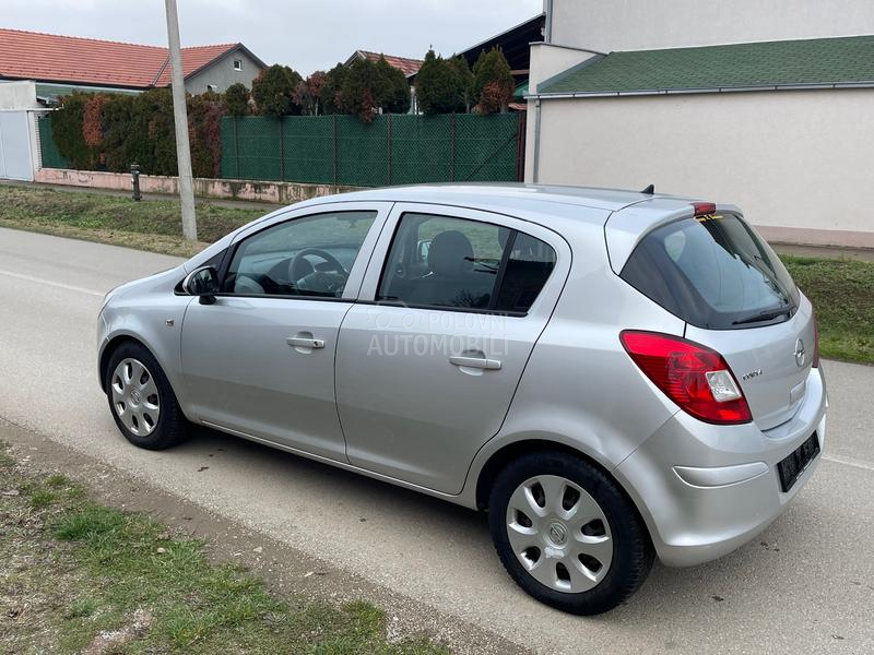 Opel Corsa D 1.4
