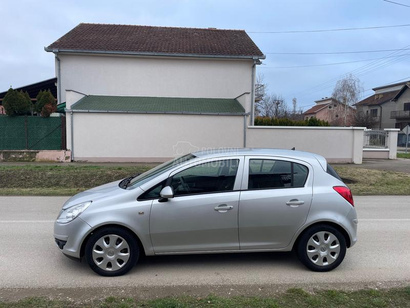 Opel Corsa D 1.4