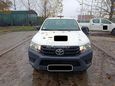 Toyota Hilux 2.4 D-D4 4X4