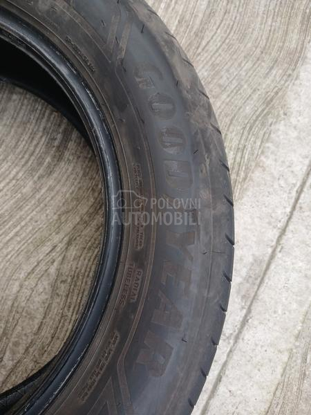 Goodyear 215/60 R17 Letnja