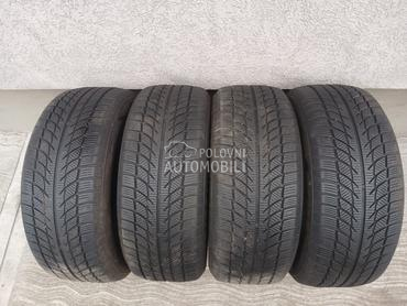 Goodride 235/55 R17 Zimska