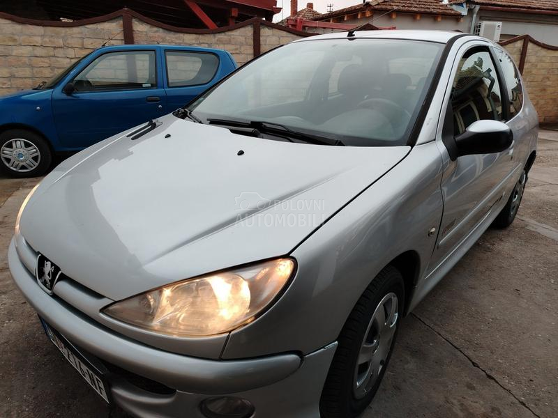 Peugeot 206 