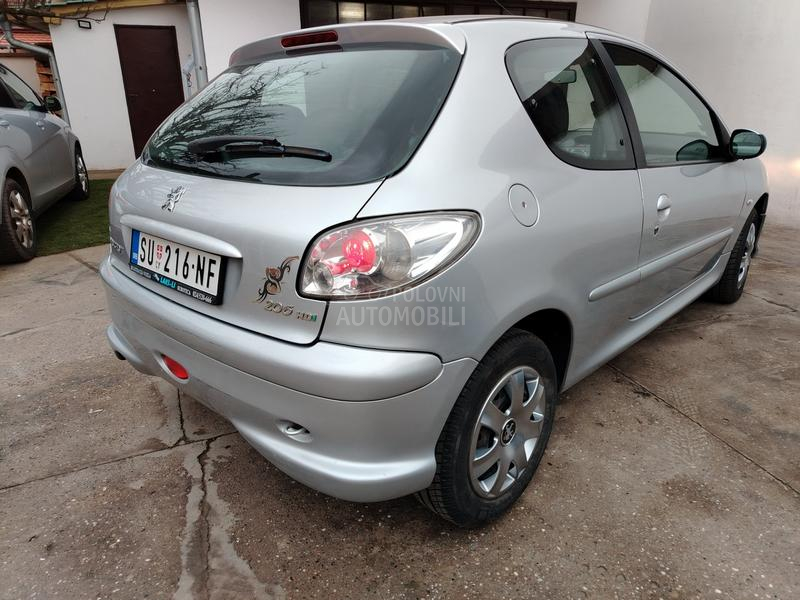 Peugeot 206 