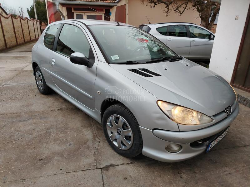 Peugeot 206 