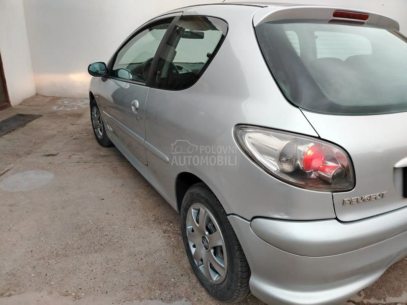 Peugeot 206 