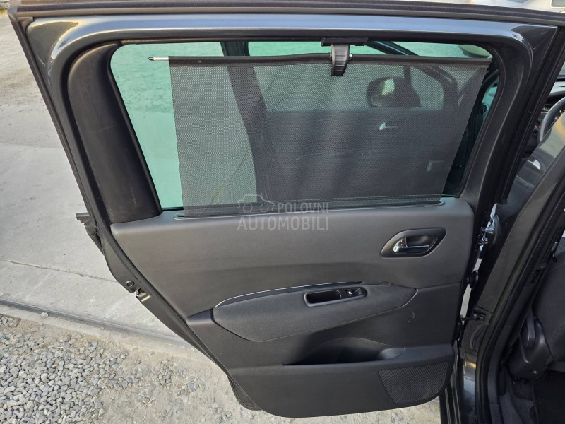 Peugeot 5008 1.6 HDI N.A.V.I