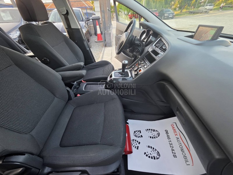 Peugeot 5008 1.6 HDI N.A.V.I