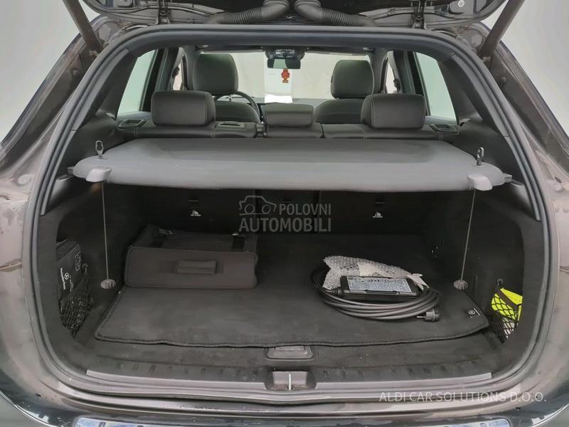 Mercedes Benz EQA Solution Luxury