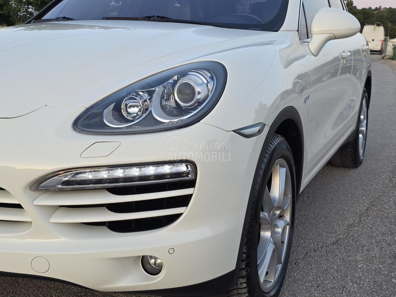 Porsche Cayenne 3.0 Hibrid