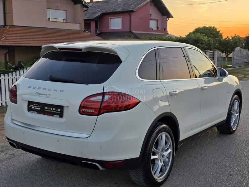 Porsche Cayenne 3.0 Hibrid