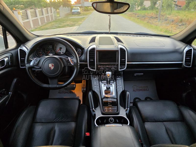 Porsche Cayenne 3.0 Hibrid