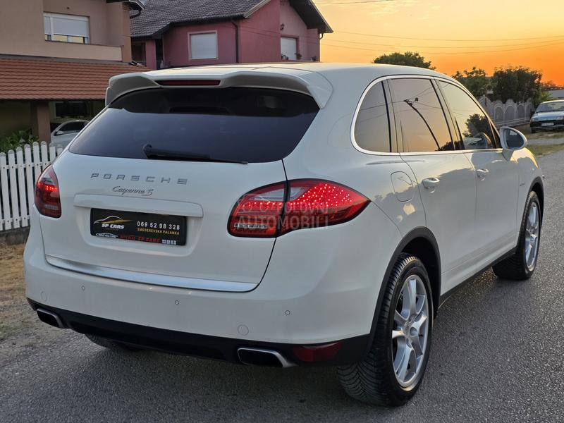 Porsche Cayenne 3.0 Hibrid
