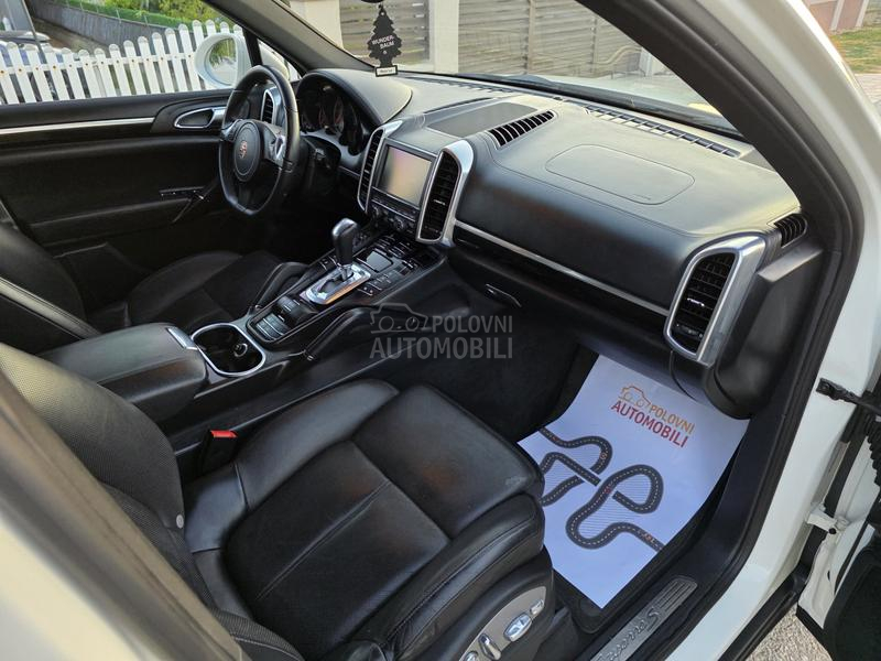 Porsche Cayenne 3.0 Hibrid