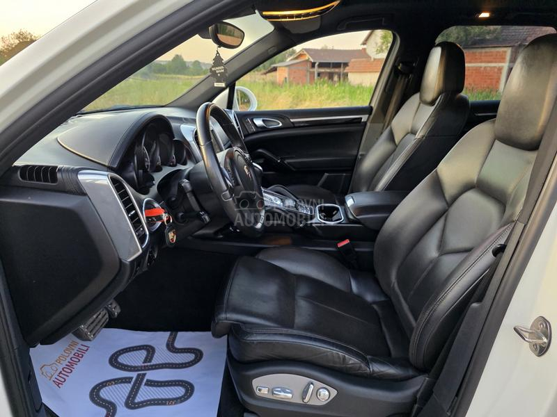 Porsche Cayenne 3.0 Hibrid