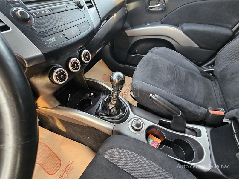 Mitsubishi Outlander 2.0 DID 4WD