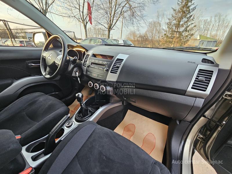 Mitsubishi Outlander 2.0 DID 4WD