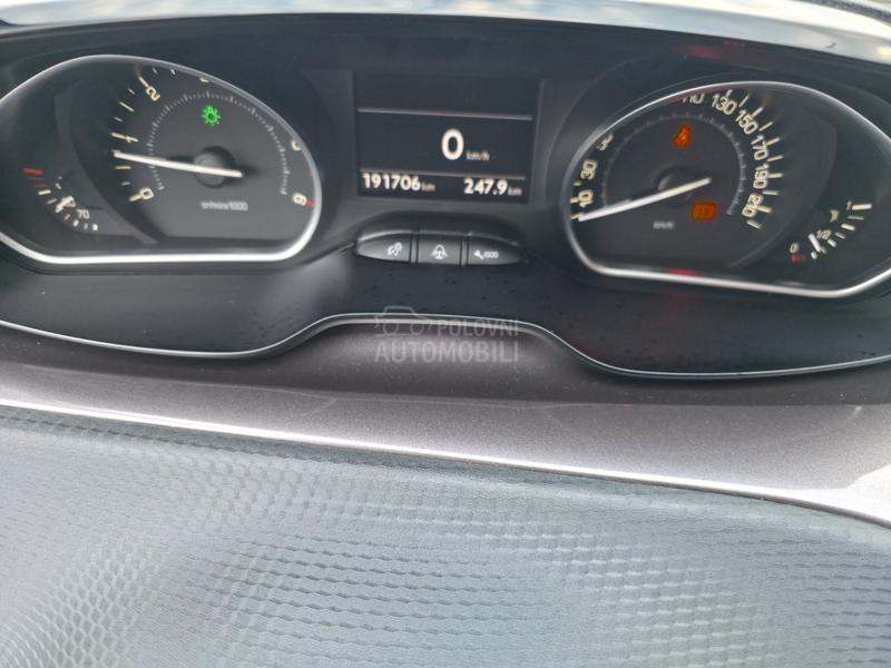 Peugeot 2008 1.4 HDI N.A.V.I