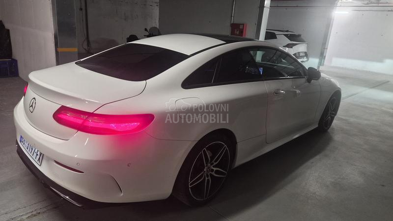 Mercedes Benz E 220 AMG