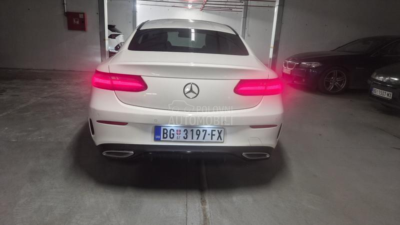 Mercedes Benz E 220 AMG