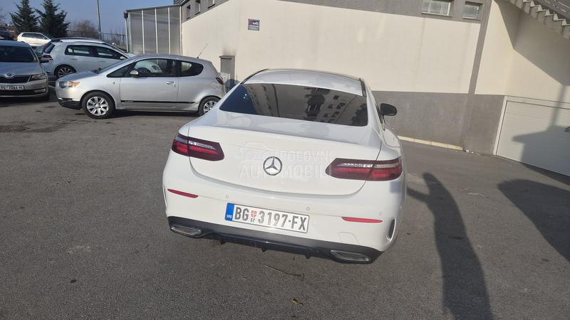 Mercedes Benz E 220 AMG