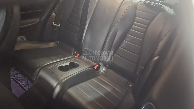 Mercedes Benz E 220 AMG