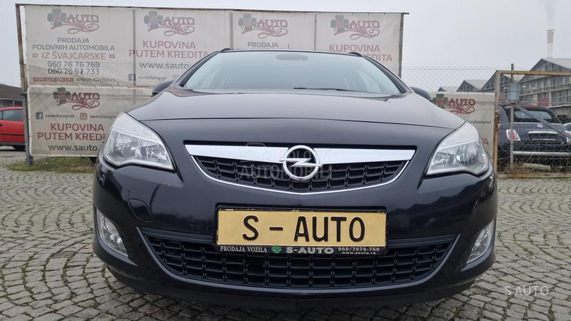 Opel Astra J KEDlTl BEZ UCESCA