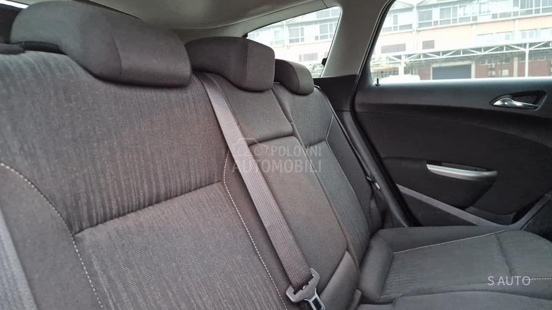 Opel Astra J KEDlTl BEZ UCESCA