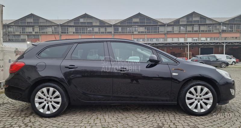 Opel Astra J KEDlTl BEZ UCESCA