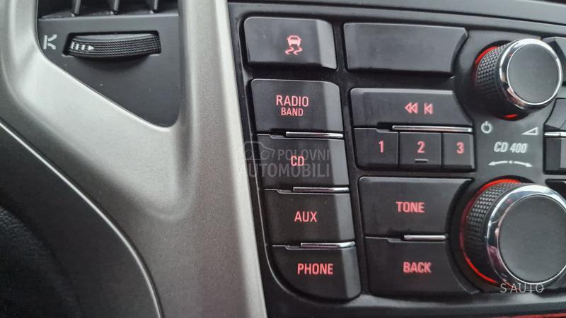 Opel Astra J KEDlTl BEZ UCESCA